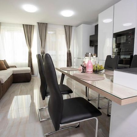 Ferienwohnung Апартамент За Гости Ивви-1 Burgas City Exterior foto