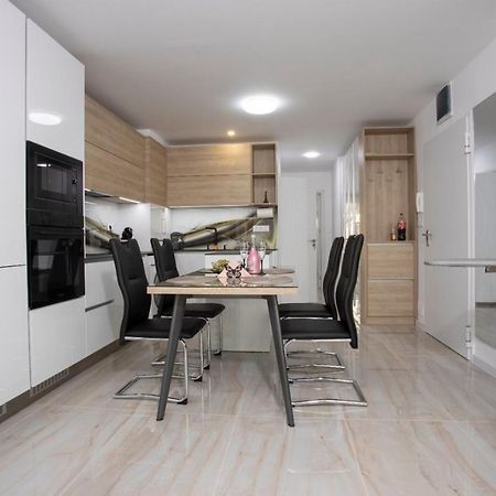 Ferienwohnung Апартамент За Гости Ивви-1 Burgas City Exterior foto