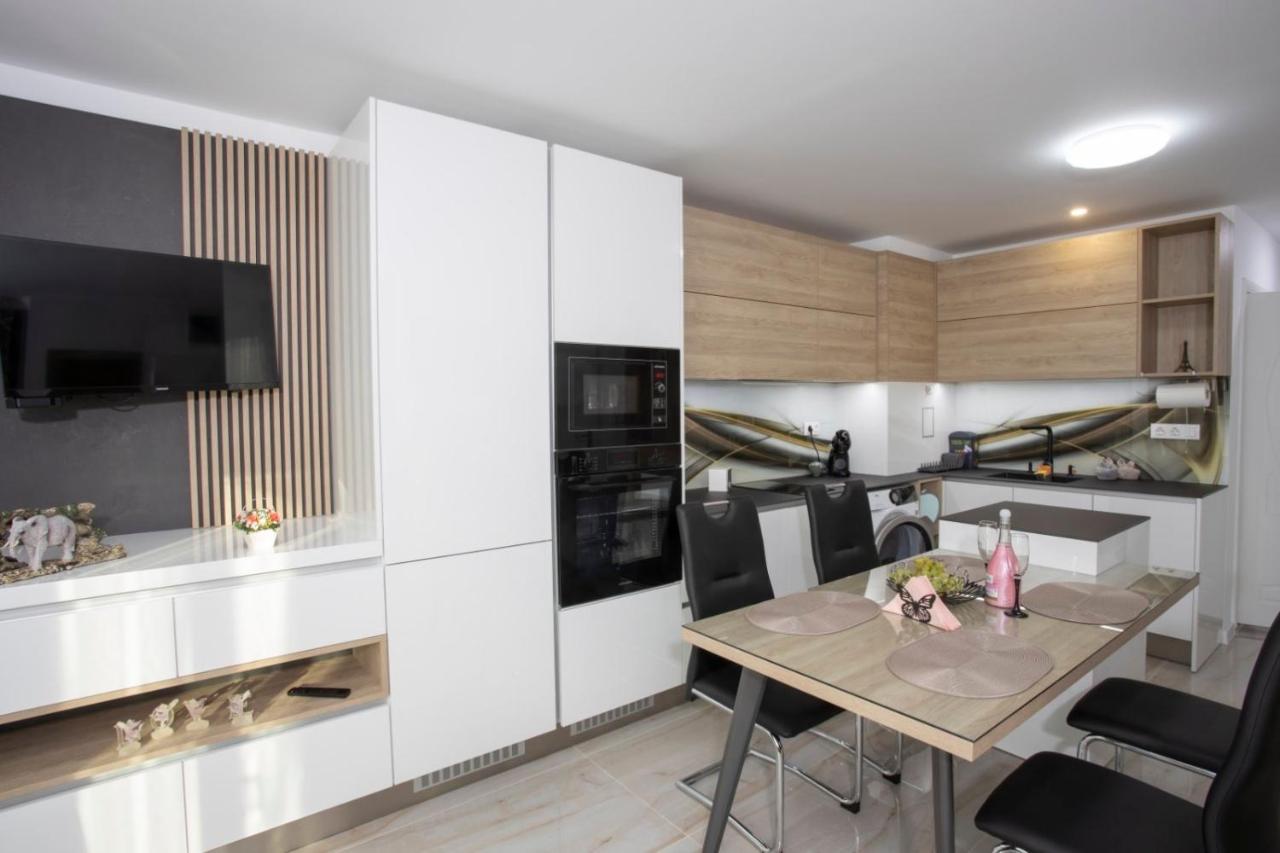 Ferienwohnung Апартамент За Гости Ивви-1 Burgas City Exterior foto